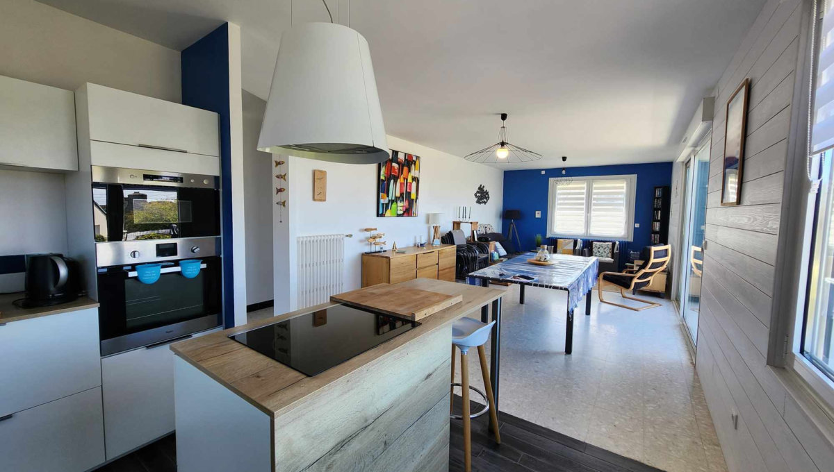 MAISON RENOVEE 4 CHB AU COEUR DE L'ILE GRANDE AVEC VUE MER Maison Vente