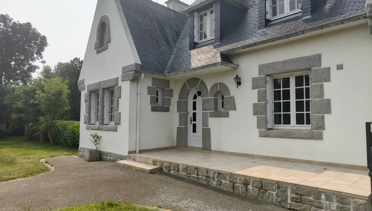 PLOUMILLIAU : MAISON AU CALME 4 CHAMBRES Maison Vente